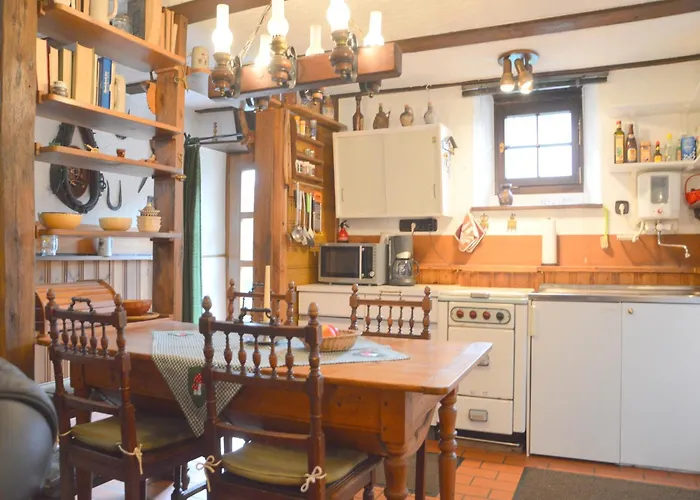 Appealing In Ittel With Garden, Parking, Bicycles Lejlighed Welschbillig